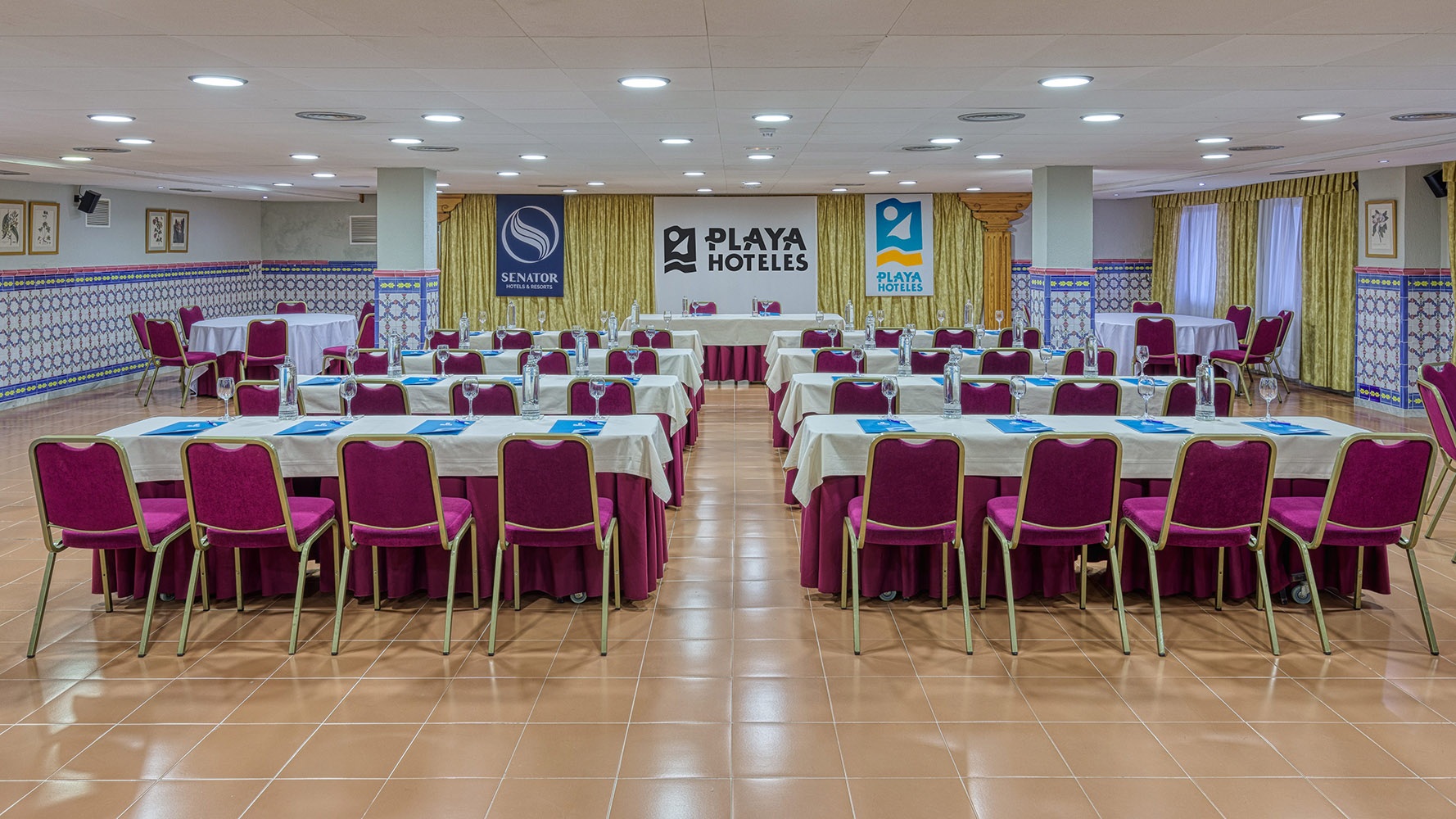 012_alta_playadulce Salon Garrucha.jpg